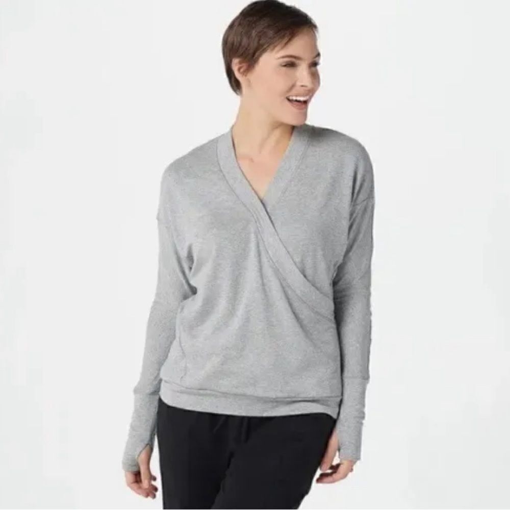 NWOT Zuda Heather Grey Z-Knit Surplice Layering Top
